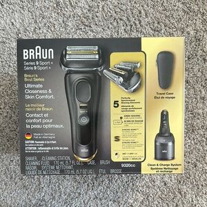 Braun Series 9 Sport + Wet and Dry Electric Razor